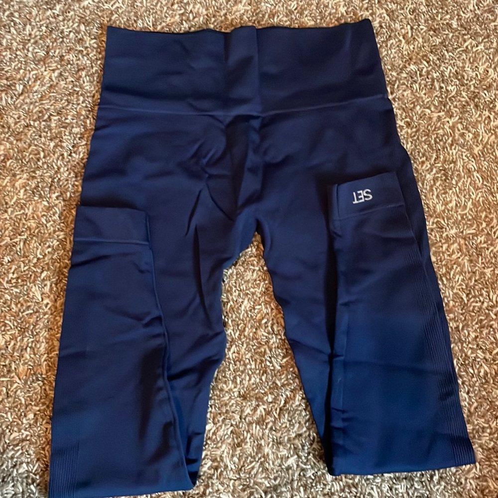 EUC Medium SetActive Sculptflex Leggings Navy